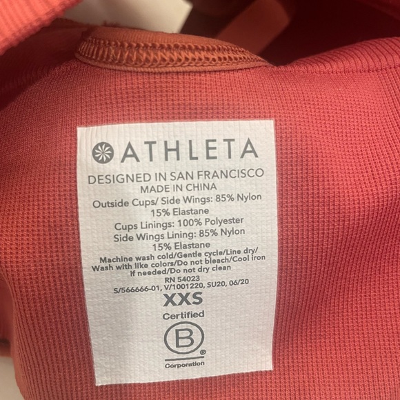 Athleta flexible molded cup bra top - Picture 4 of 4